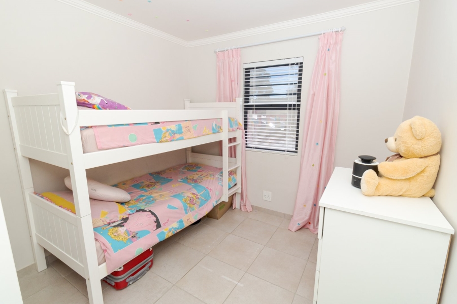 To Let 3 Bedroom Property for Rent in Sunset Glen Western Cape